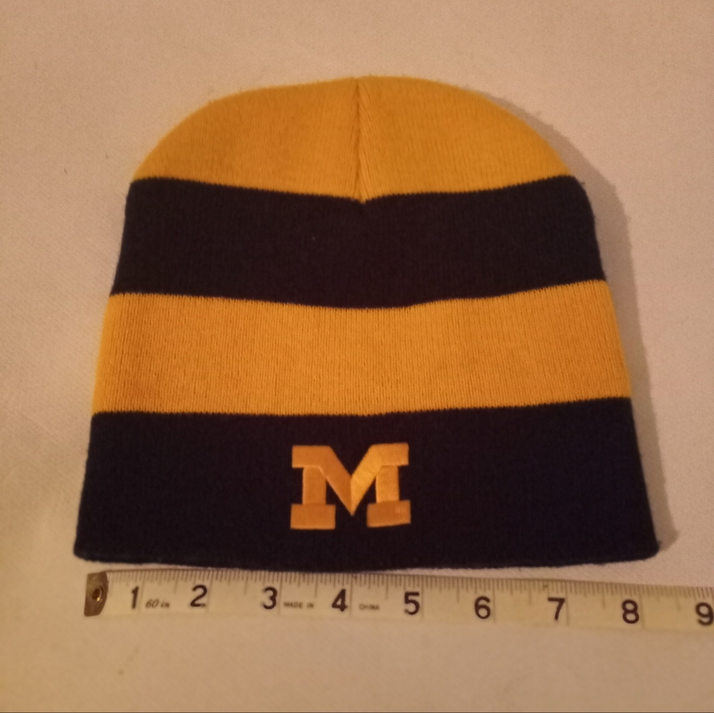 University of Michigan Wolverines  beanie cap